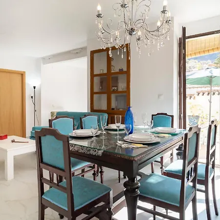 4 Bedroom Awesome In * Gor